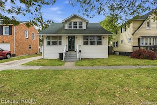 1424 19th St, Port Huron, MI 48060