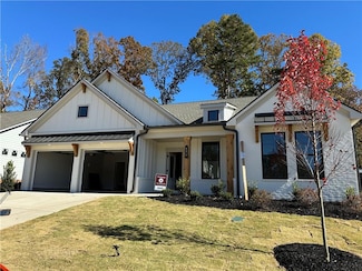 172 Rosewood Park Dr, Hoschton, GA 30548