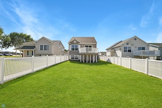 2124 58th Ave S, Fargo, ND 58104