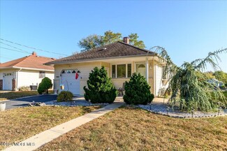 2002 Hovsons Blvd, Toms River, NJ 08753