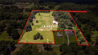 10703 S Ridge Dr, Semmes, AL 36575