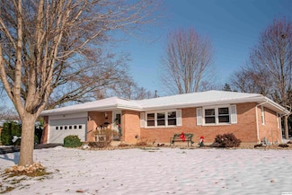 1421 S 27th St, Quincy, IL 62301