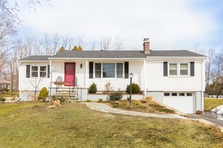 9 Albion Ln, West Newbury, MA 01985