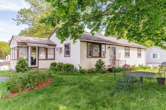 3 Merrill St, Hudson, NH 03051