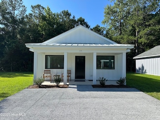 115 Long Pond Loop, Swansboro, NC 28584
