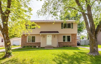 4505 51st St, Des Moines, IA 50310