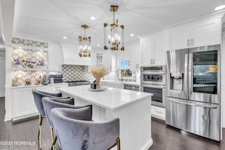 904 Tudor Dr, Toms River, NJ 08753