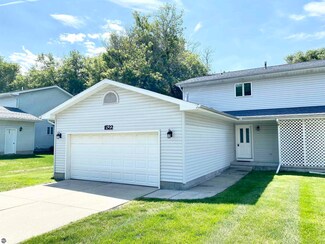 1522 E Gaylord St, Mount Pleasant, MI 48858