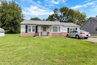 205 Julian Ave, East Saint Louis, IL 62206