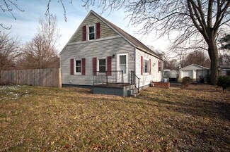 2718 Oakland Ave, Elkhart, IN 46517