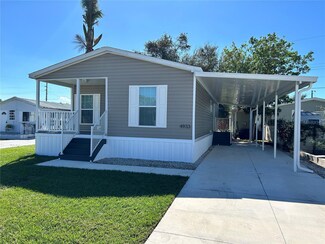 4933 Pebble Beach Ave, Sarasota, FL 34234