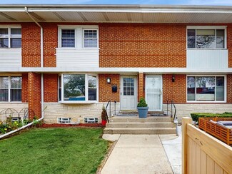 1906 Greenleaf St, Evanston, IL 60202