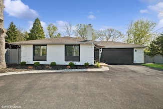 1045 Green Bay Rd, Lake Bluff, IL 60044