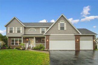7819 Winston Dr NE, Cedar Rapids, IA 52402