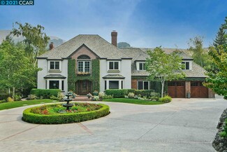 9 Shannon Ct, Moraga, CA 94556