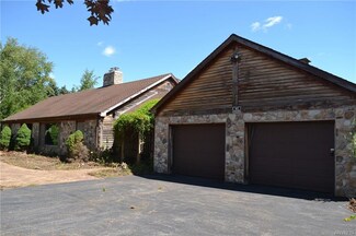 7951 Hunters Creek Rd, Holland, NY 14080