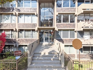 5619 Kentucky Ave Unit 104, Pittsburgh, PA 15232