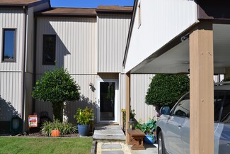 1188 Pebble Dr, Bristol, VA 24201
