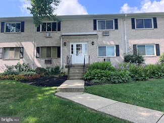 26 Park Ave Unit A16, Chalfont, PA 18914