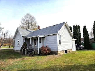 322 S Hemlock Rd, Hemlock, MI 48626