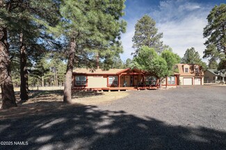 7825 Easy St, Flagstaff, AZ 86004