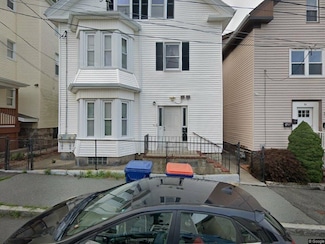 17 Franklin St, New Bedford, MA 02740