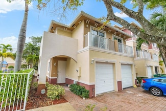 4618 SW 75th Way, Davie, FL 33314