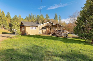 315 Hitching Post Rd, Grants Pass, OR 97526