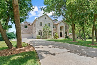 5875 Alabama Ave, Willowbrook, IL 60527