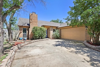 2204 Crestmeadow St, Denton, TX 76207