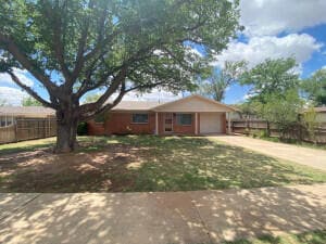 917 Adrian St, Lubbock, TX 79403