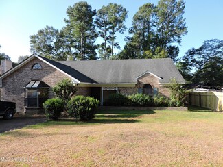 543 Birdie Dr, Byram, MS 39272