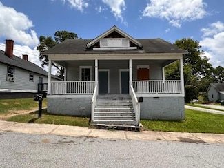 6 Hazel St, Porterdale, GA 30014