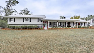 805 W 2nd St, Ocilla, GA 31774