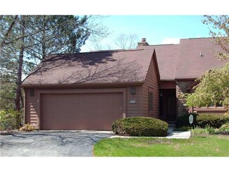 3250 Shoreway Ct, Indianapolis, IN 46240