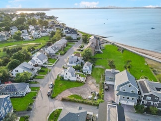 84 Post Island Rd, Quincy, MA 02169
