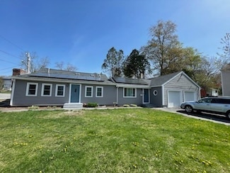 129 Valley Rd, Dracut, MA 01826