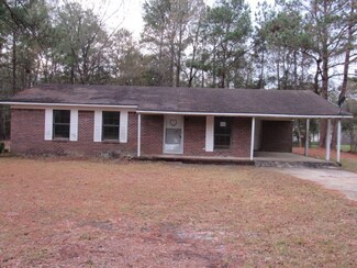 339 Woodland Cir, Castleberry, AL 36432