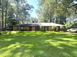 58 Melanie Rd, Natchez, MS 39120