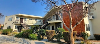 2310 Washington Cir, Burbank, CA 91504