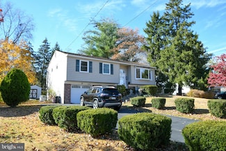 21 Maplevale Dr, Yardley, PA 19067