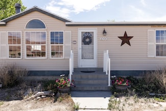 1090 N 200 E, Ferron, UT 84523