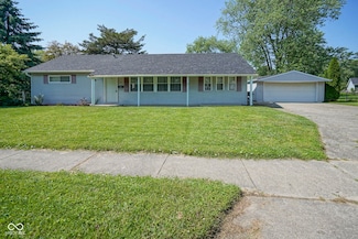 11 Sayre Dr, Greenwood, IN 46143