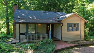 2995 S Stratford Rd, Winston Salem, NC 27103