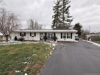 10 Thomas Ct, Scottsburg, IN 47170