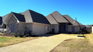 125 Emerald Dr, Brandon, MS 39047
