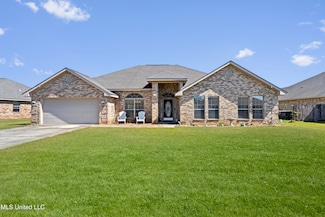 11319 Camelot Estates Dr, Gulfport, MS 39503