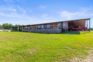 17983 Acr 404, Palestine, TX 75803
