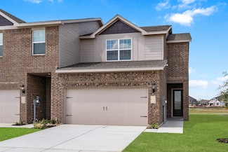 736 Carson Ln, Pilot Point, TX 76258