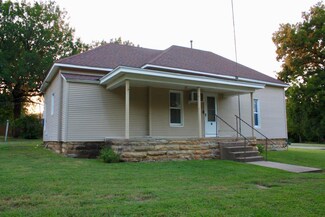 201 W 1st Ave, Caney, KS 67333